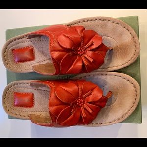 Clark’s Artisan Latin Samba sandals, size 8